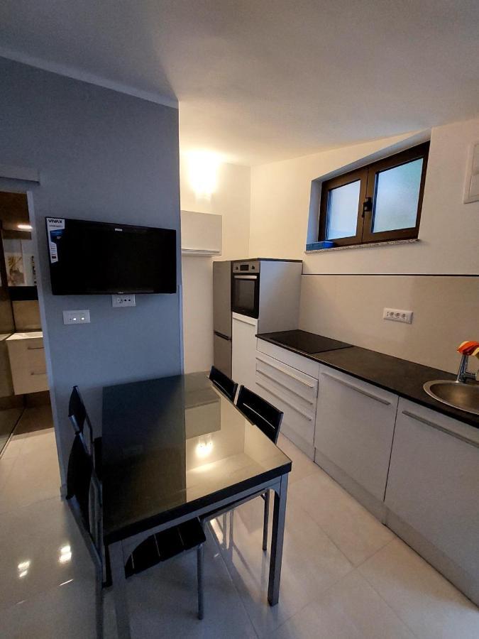 Apartman Ulrich Lukovo Bagian luar foto