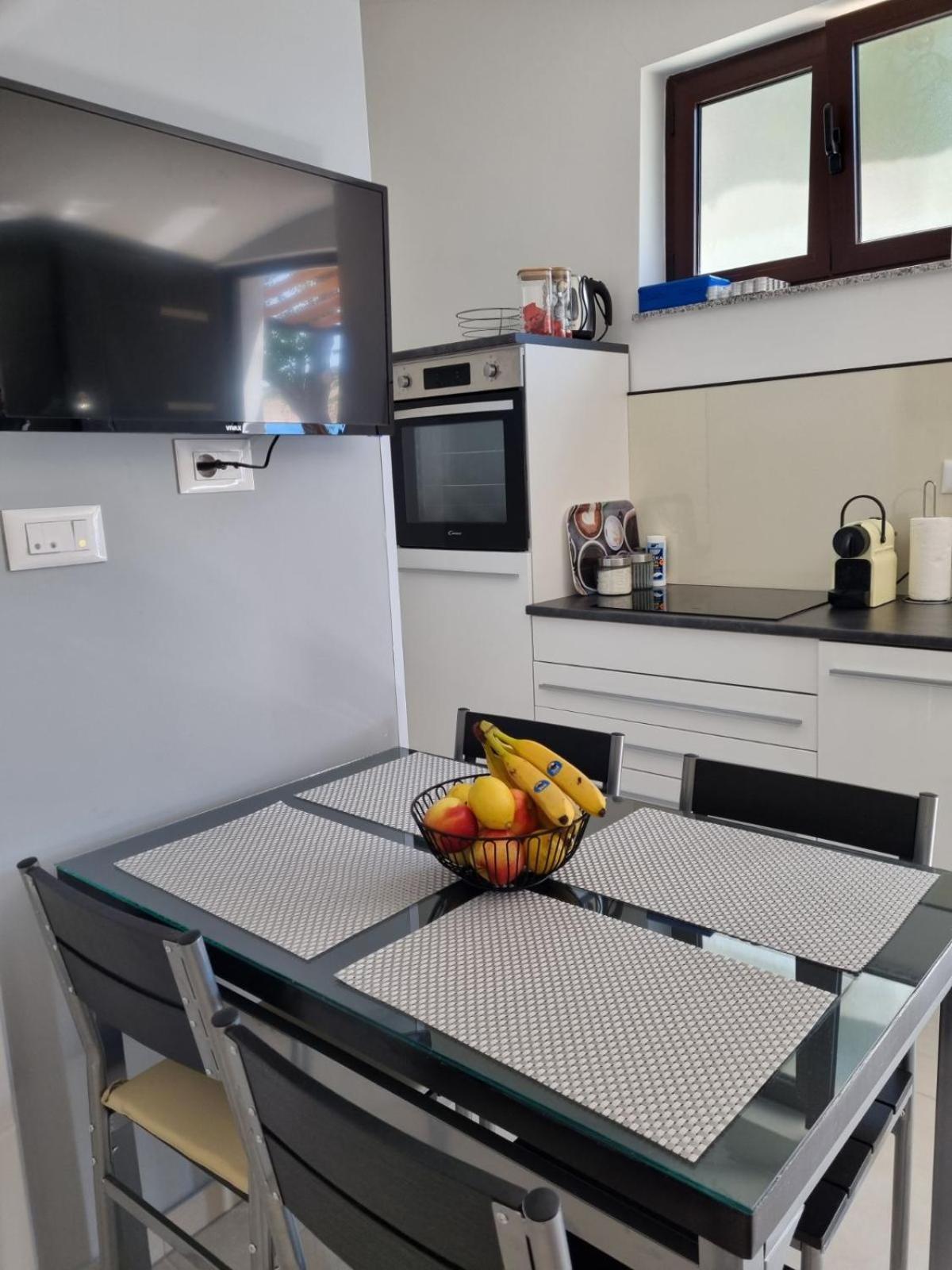 Apartman Ulrich Lukovo Bagian luar foto